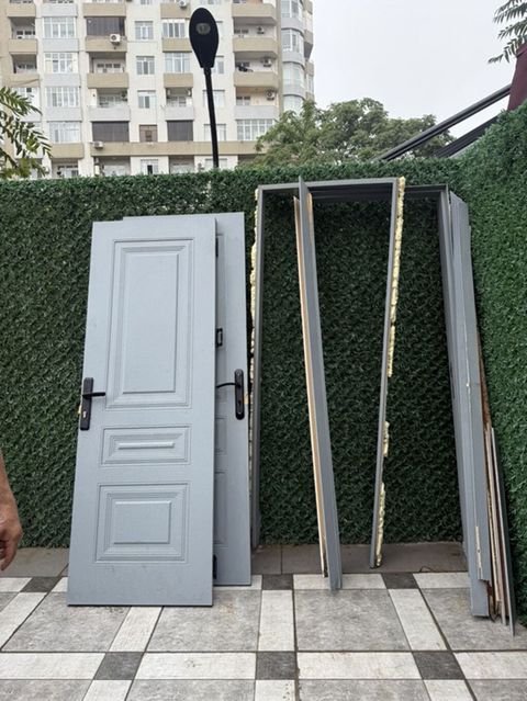 Boz rəngdə otaq qapısı dəsti cutu 60 azn - Material: MDF/taxta — Bakı