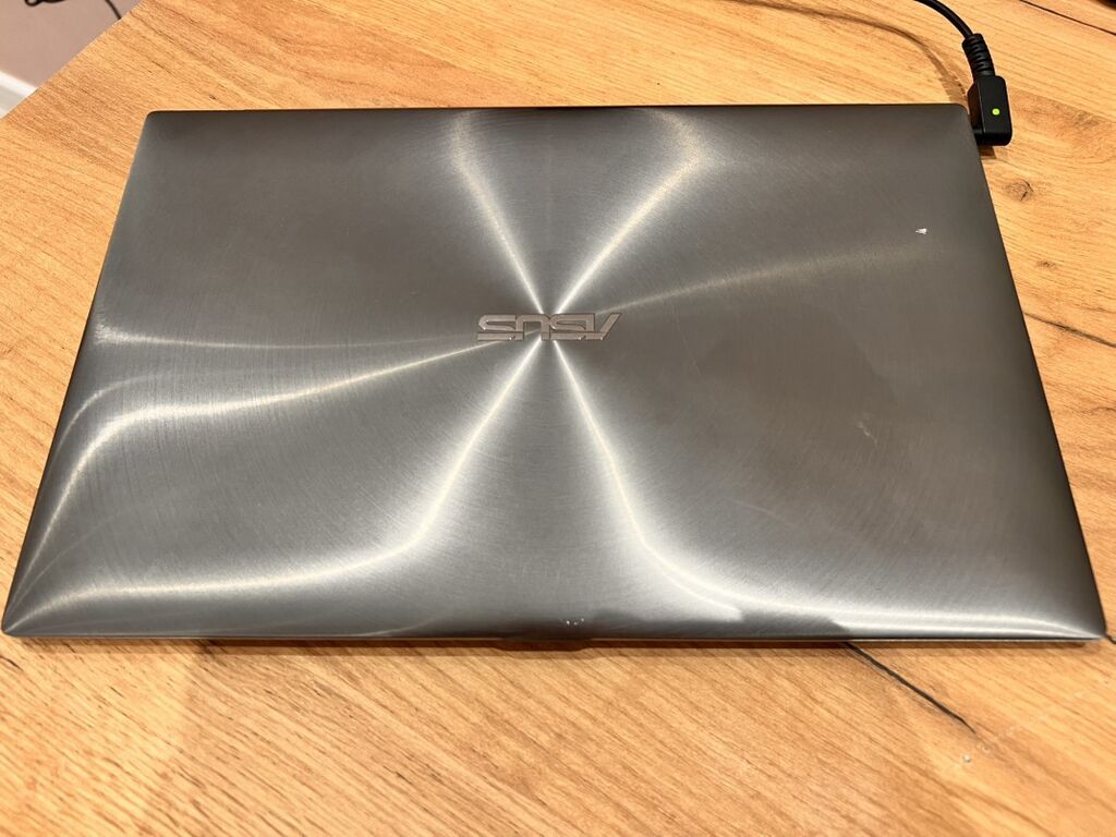 ASUS Ultrabook ux21 – zərif metal gövdə və portativ dizayn — Asus, Bakı (4)