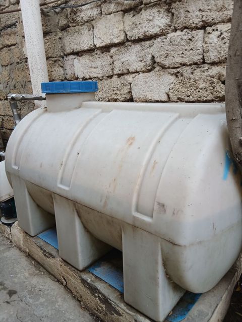 Plastik su çəni - Material: Qalın divarlı polietilen (UV-dayanıqlı) — 75 ₼ · Bakı · Su çənləri, kanisterləri, bochkalar Plastik su çəni - Material: Qalın divarlı polietilen (UV-dayanıqlı) — Bakı