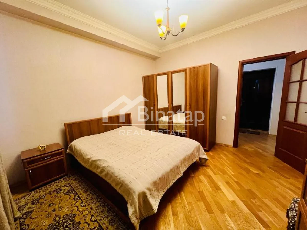 Satılır 3 otaqlı köhnə tikili 100 m², İçərişəhər metrosu, Səbail rayonu — Mənzil, Bakı (4)
