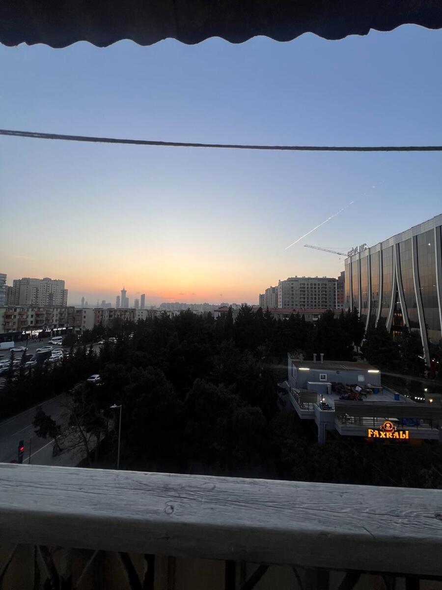 Satılır 1 otaqlı köhnə tikili 45 m² — Mənzil, Bakı (8)