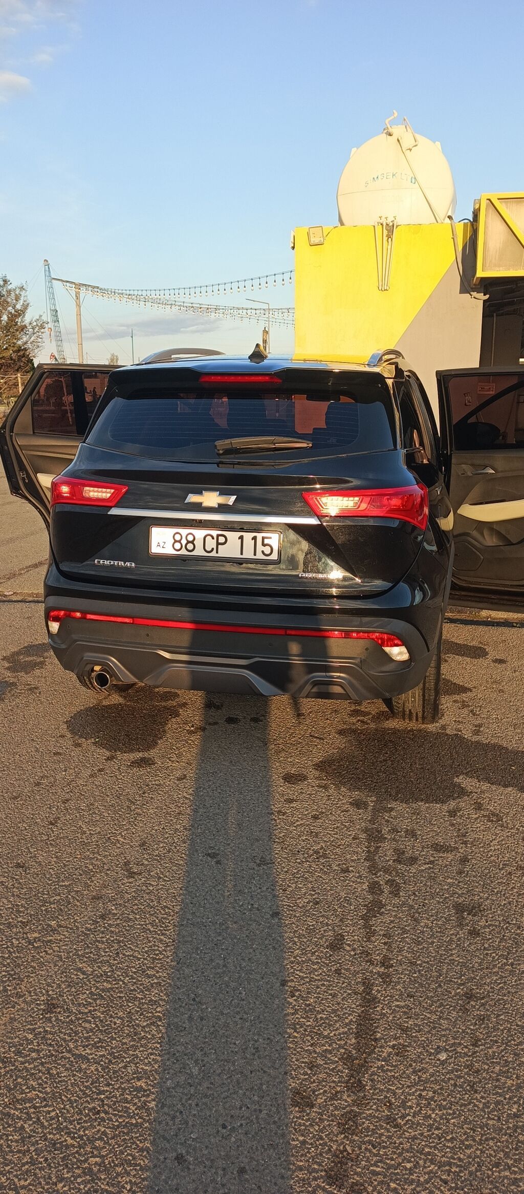 Chevrolet Captiva Premier – 7 yerlik ailəvi krossover - Kuzov: qara 88-CP-115 — Avtomobillər, Digah (4)