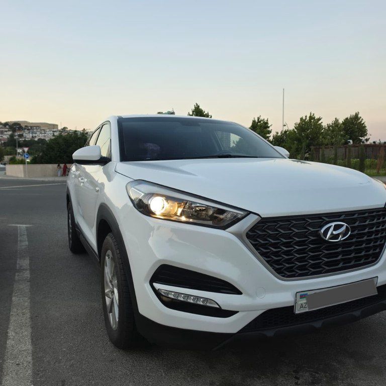 Hyundai Tucson, 1.7 L, 2017 il, 199 500 km — Avtomobillər, Bakı (2)