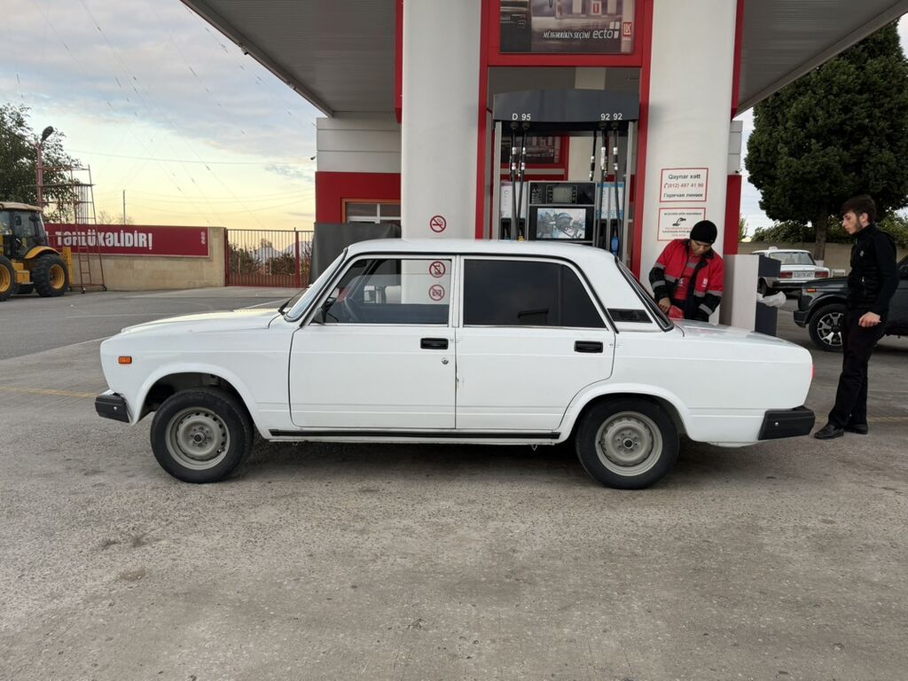 VAZ (Lada) 2107: 1.6 l 2008 il Sedan — Avtomobillər, Gəncə (2)