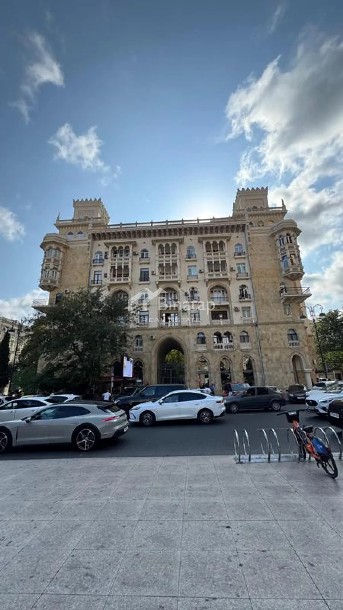 Satılır 3 otaqlı köhnə tikili 115 m², Sahil metrosu, Səbail rayonu — Bakı