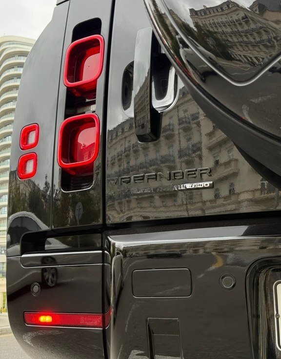 Land Rover Defender, 2021 il, 79000 km, 3 L 88-CN-357 — Avtomobillər, Bakı (6)