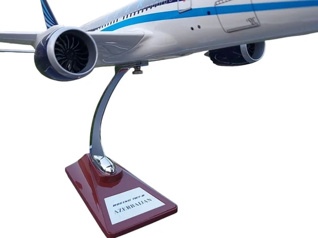 Azal Boeing 787 Premium təyyarə modeli — Kolleksiyalar, Bakı (4)