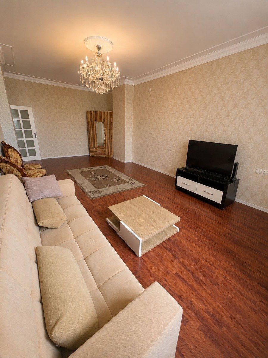 Satılır 2 otaqlı yeni tikili 80 m² — Mənzil, Bakı (2)