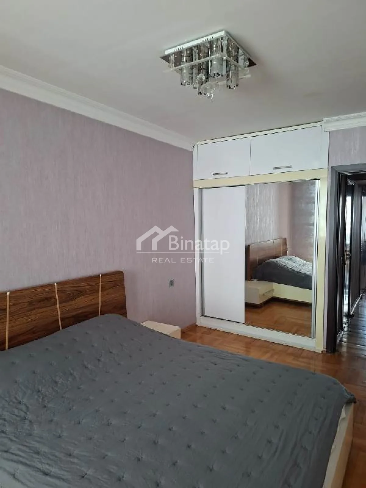 Satılır 4 otaqlı köhnə tikili 120 m², Bayıl qəsəbəsi, Səbail rayonu — Mənzil, Bakı (5)
