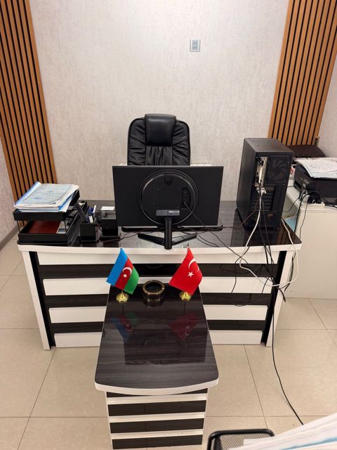 Ofis mebeli dəsti — 250 ₼ · Bakı · Mebel Ofis mebeli dəsti — Bakı