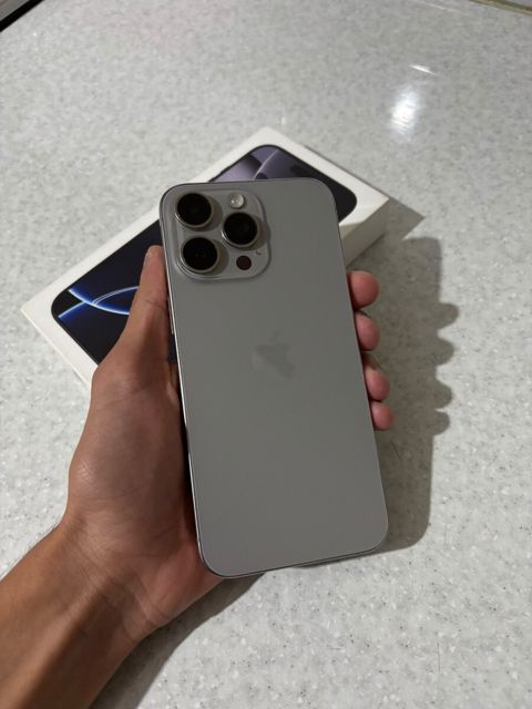 Apple iPhone 15 Pro Max Natural Titanium 256GB/8GB — Bakı