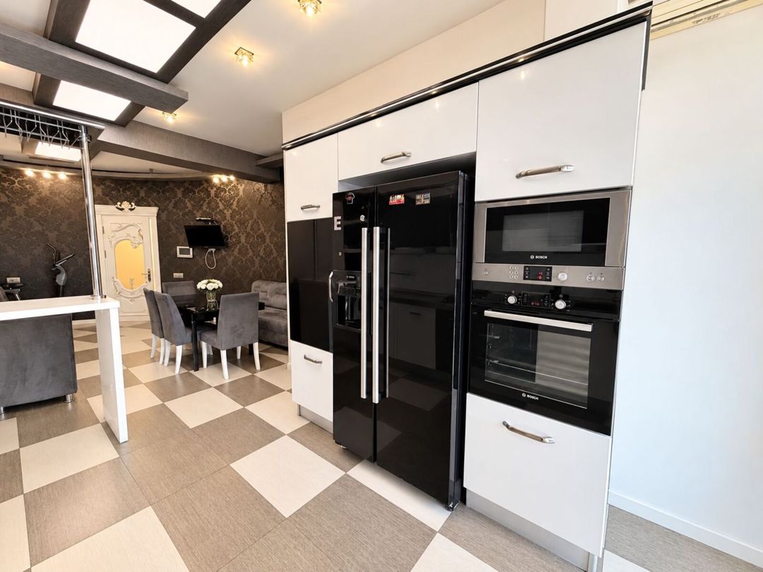 Satılır 4 otaqlı yeni tikili 220 m² — Mənzil, Bakı (9)