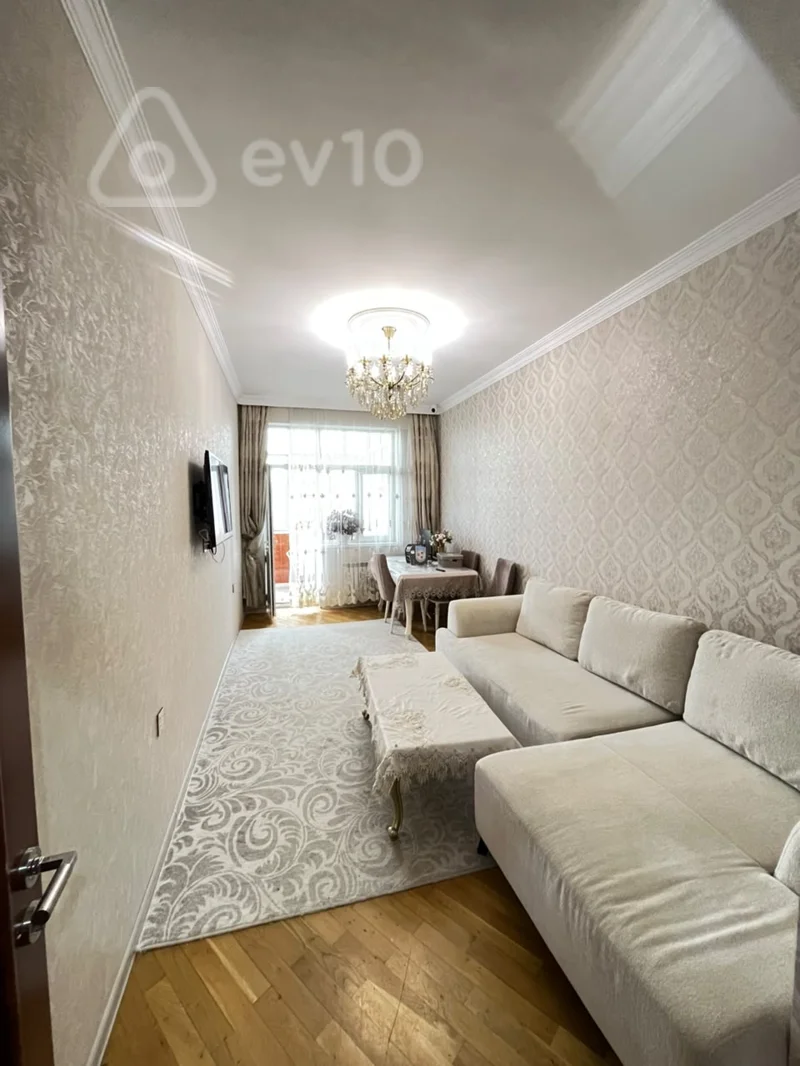 2 otaqlı mənzil, 75 m², Abbas Mirzə Şərifzadə küç — Fərid bəy