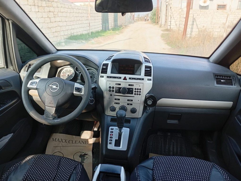Opel Zafira, 1.9 L, 2008 il, 400 000 km 99-LA-524 — Avtomobillər, Bakı (5)