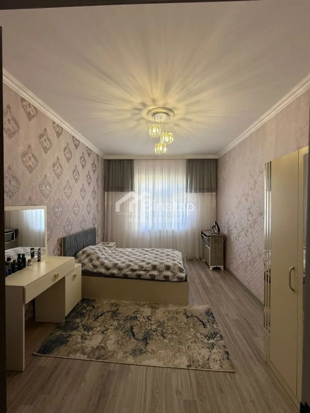 Satılır 4 otaqlı köhnə tikili 110 m², İnşaatçılar metrosu, Yasamal rayonu — Mənzil, Bakı (5)