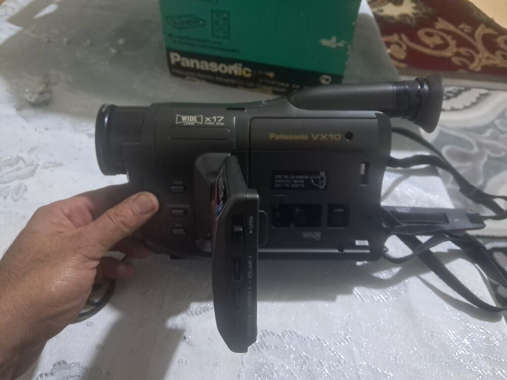 Panasonic NV-VX10EN Vhs-c videokamera - SlimVision LCD seriyası — Video kamera, Şamaxı (8)