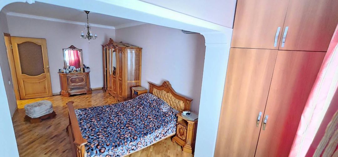 Satılır 4 otaqlı köhnə tikili 100 m² — Mənzil, Bakı (9)