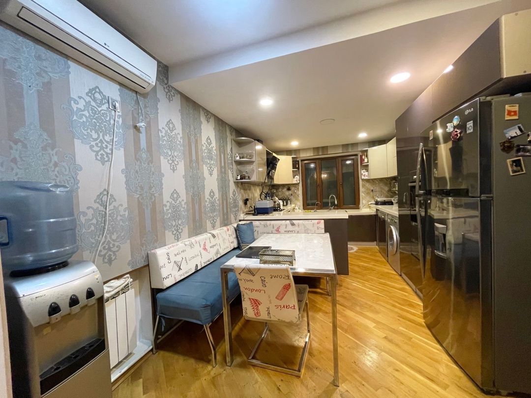 Satılır 4 otaqlı köhnə tikili 86 m² — Mənzil, Bakı (3)