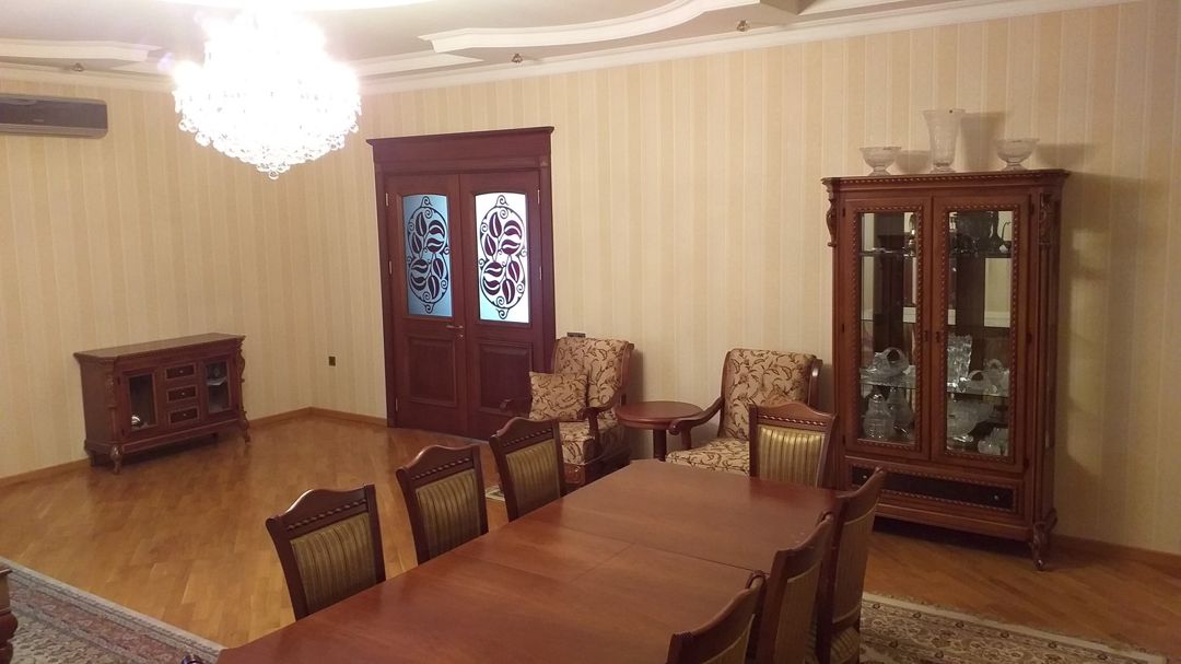 Satılır 9 otaqlı həyət evi/bağ evi 452 m² — Ev, villa, Bakı (2)