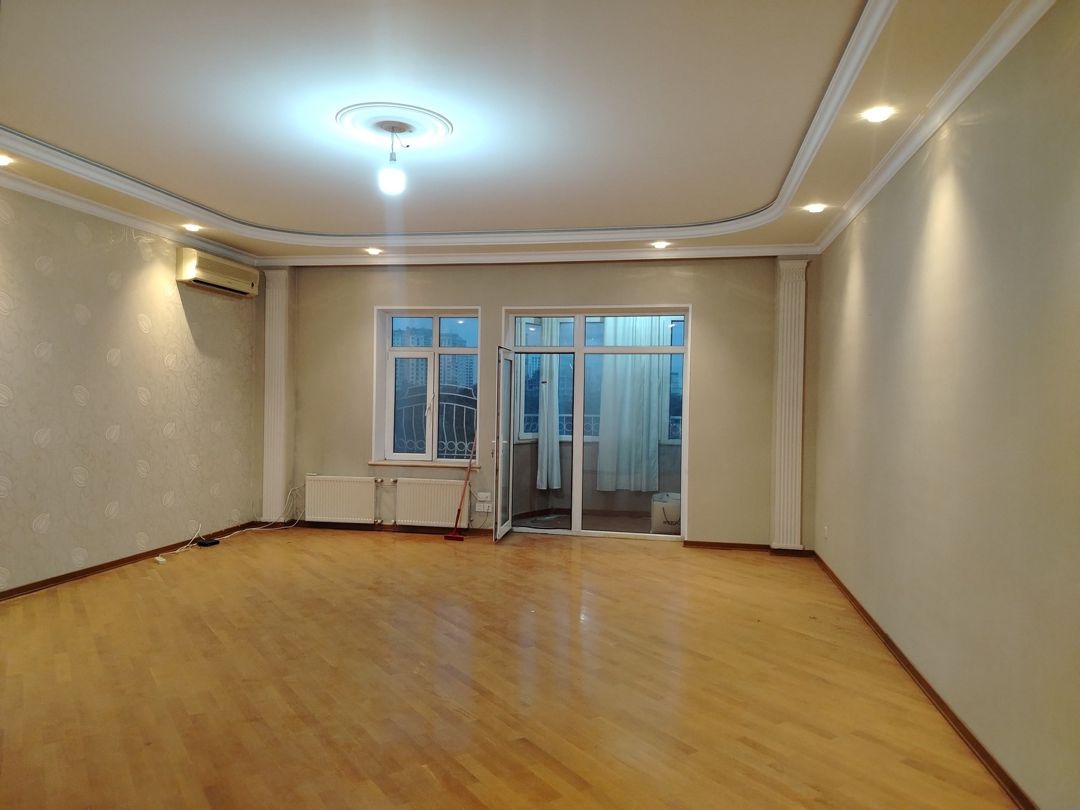 İcarəyə verilir 3 otaqlı yeni tikili 160 m² — Mənzil, Bakı (3)