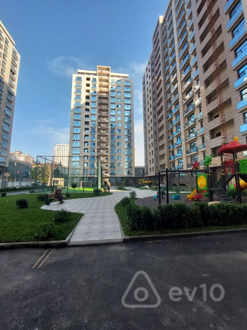 4 otaqlı mənzil, 149 m², Azadlıq pr — 600 000 ₼ · Bakı · Mənzil 4 otaqlı mənzil, 149 m², Azadlıq pr — Bakı