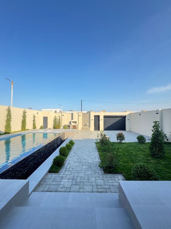 Satılır 4 otaqlı həyət evi/bağ evi 200 m² — Ev, villa, Bakı (4)