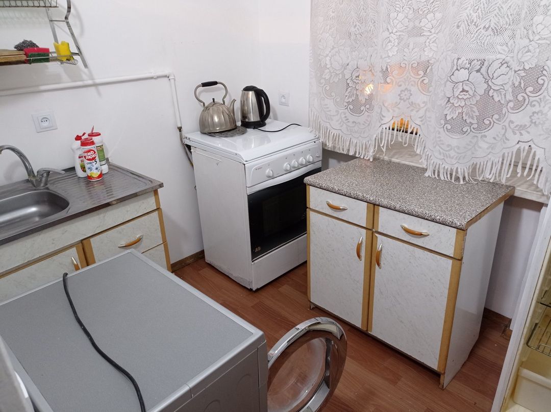 İcarəyə verilir 1 otaqlı köhnə tikili 34 m² — Mənzil, Bakı (6)