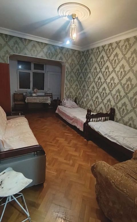İcarəyə verilir 3 otaqlı köhnə tikili 75 m² — 170 ₼ · Bakı · Mənzil İcarəyə verilir 3 otaqlı köhnə tikili 75 m² — Bakı
