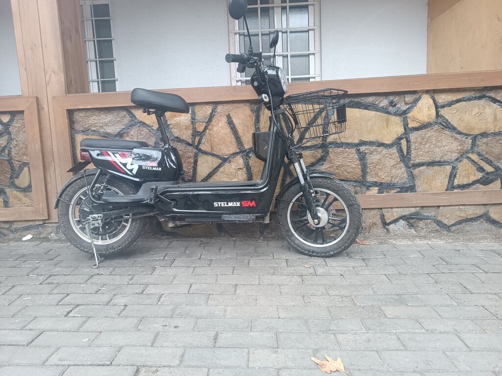 Stelmax SM elektrik skuter - Rəng: qara, qırmızı-ağ qrafiklər — Mopedlər və skuterlər, Gəncə (2)