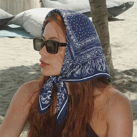 Yaylıq, göy, polyester, ölçü One size — 12.9 ₼ · Bakı · Mallar Yaylıq, göy, polyester, ölçü One size — Bakı