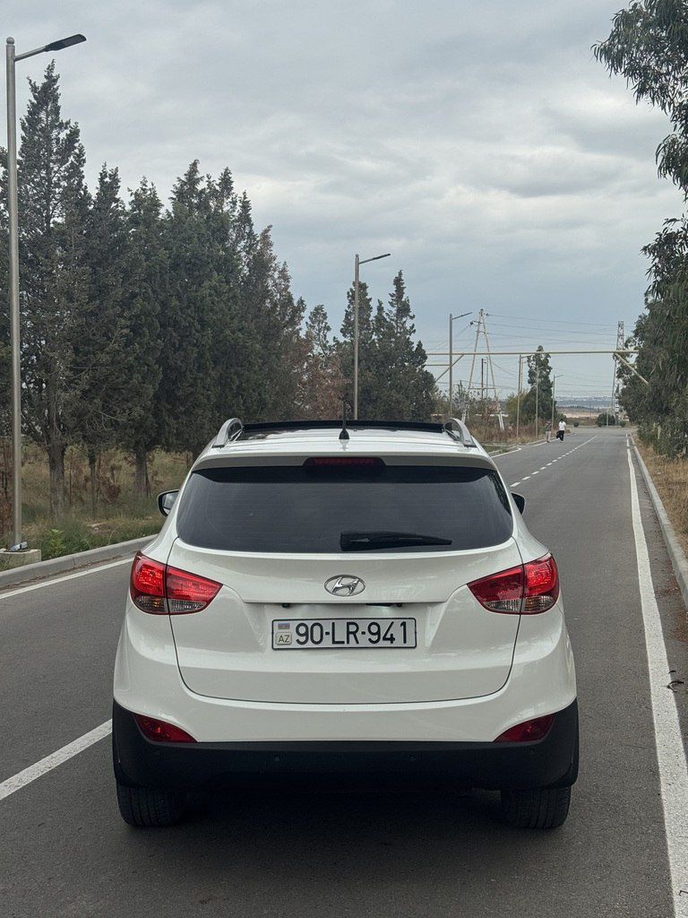 Hyundai ix35, 2.0 L, 2011 il, 215 000 km 90-LR-941 — Avtomobillər, Bakı (11)