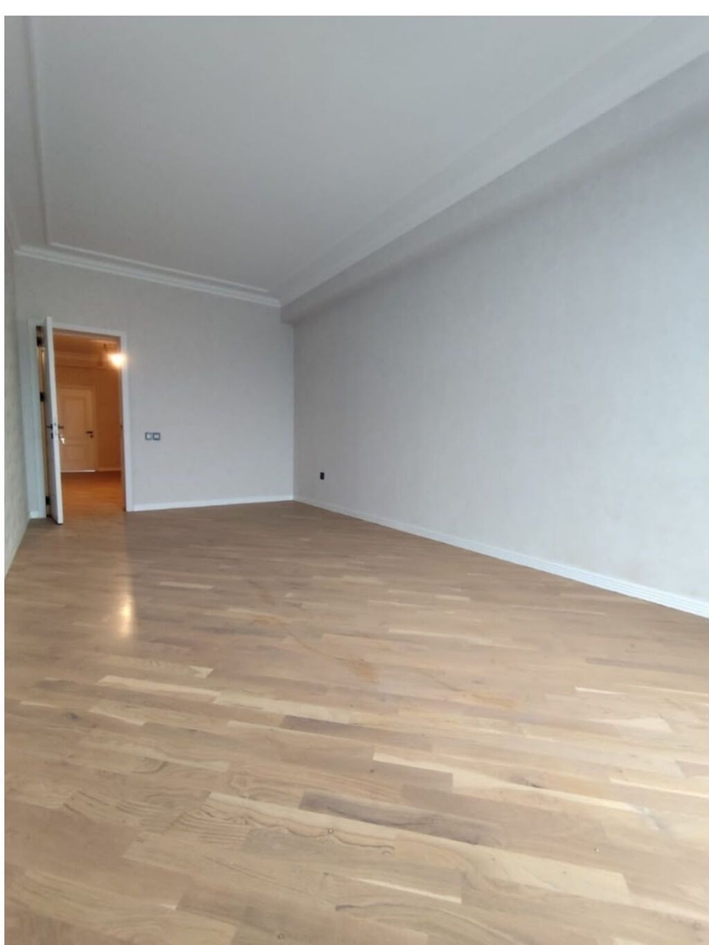 3 otaqlı, Yeni tikili, 138 kv. m — Mənzil, Bakı (9)