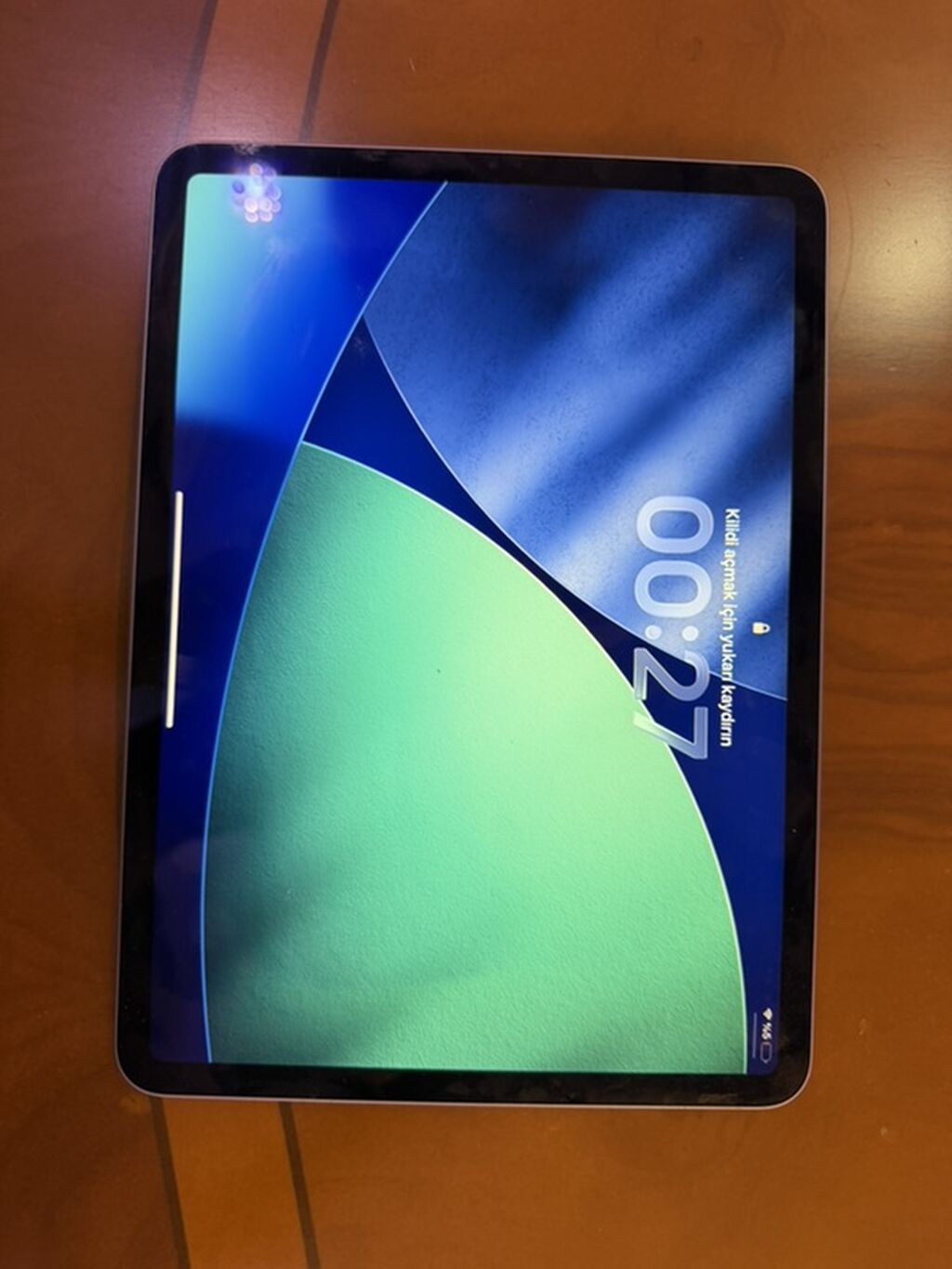 Ekranda balaca piksellər var və zaryatkanı zəif saxlıyır qalan bütün — Apple, Bakı