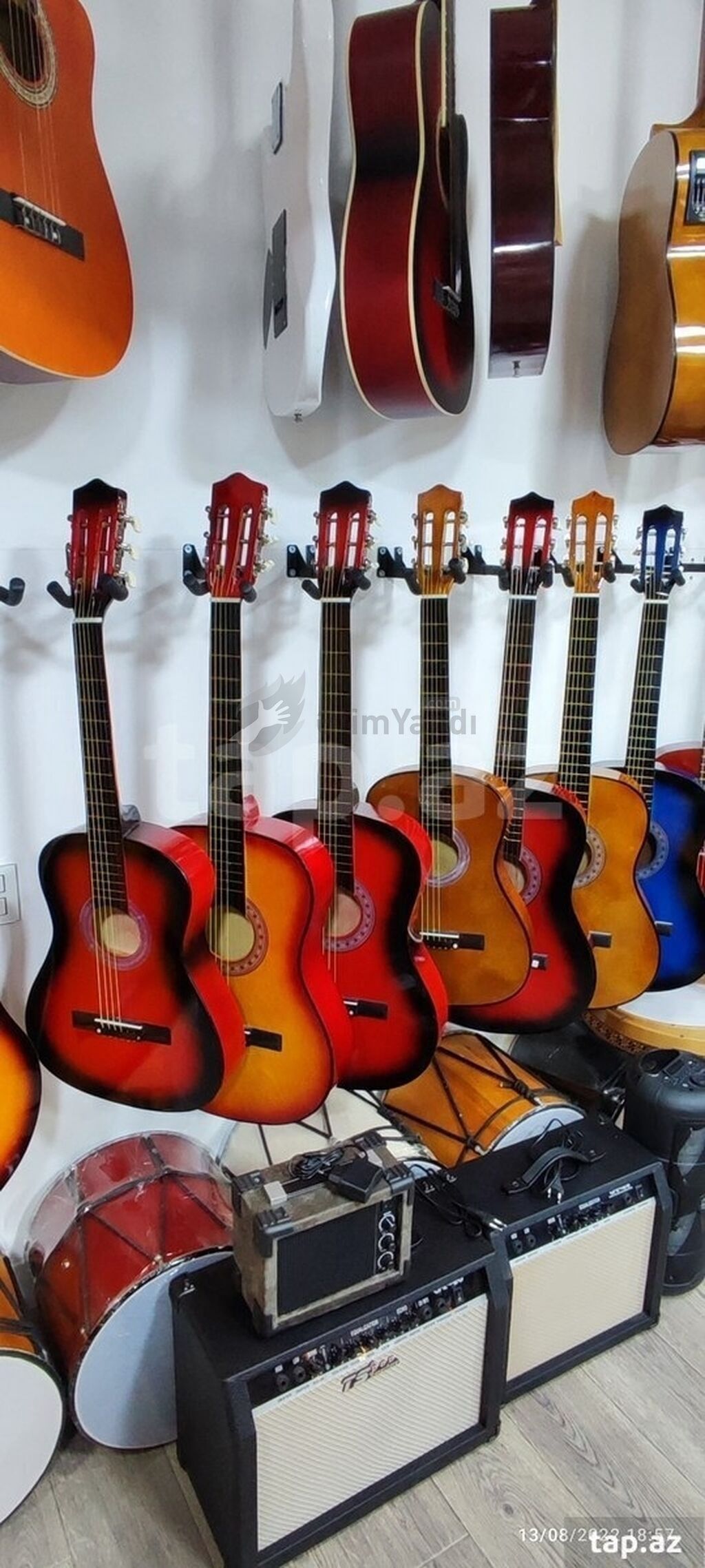 Klassik gitara, Yeni, Ünvandan götürmə — Musiqiə alətləri, Bakı (6)