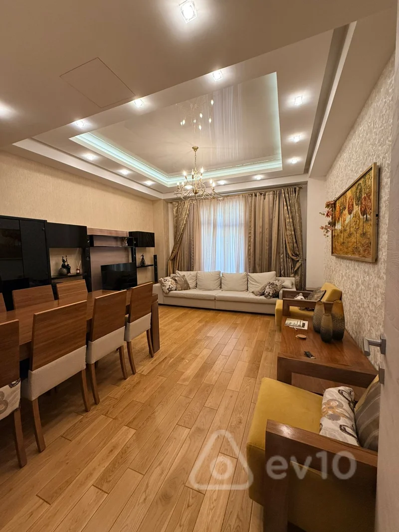 4 otaqlı mənzil, 150 m², Xeqani Rustemov kucesi — 780 000 ₼ · Bakı · Mənzil 4 otaqlı mənzil, 150 m², Xeqani Rustemov kucesi — Bakı