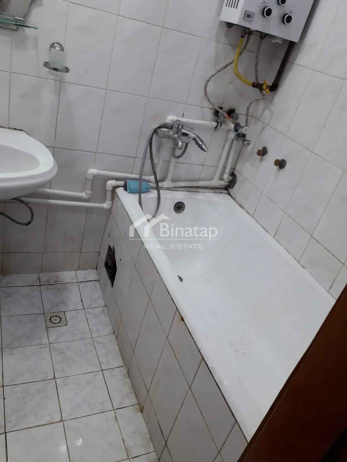 İcarəyə verilir 3 otaqlı köhnə tikili 75 m², Nəsimi rayonu — Mənzil, Bakı (5)