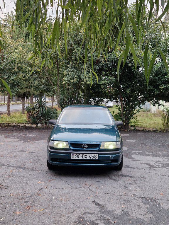 Opel Vectra, 2.0 L, 1995 il, 452 856 km 90-DX-458 — Avtomobillər, Zaqatala