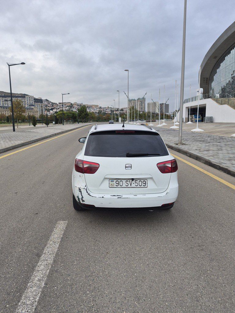 Seat Ibiza, 1.4 L, 2013 il, 500 000 km 90-SV-509 — Avtomobillər, Bakı (5)
