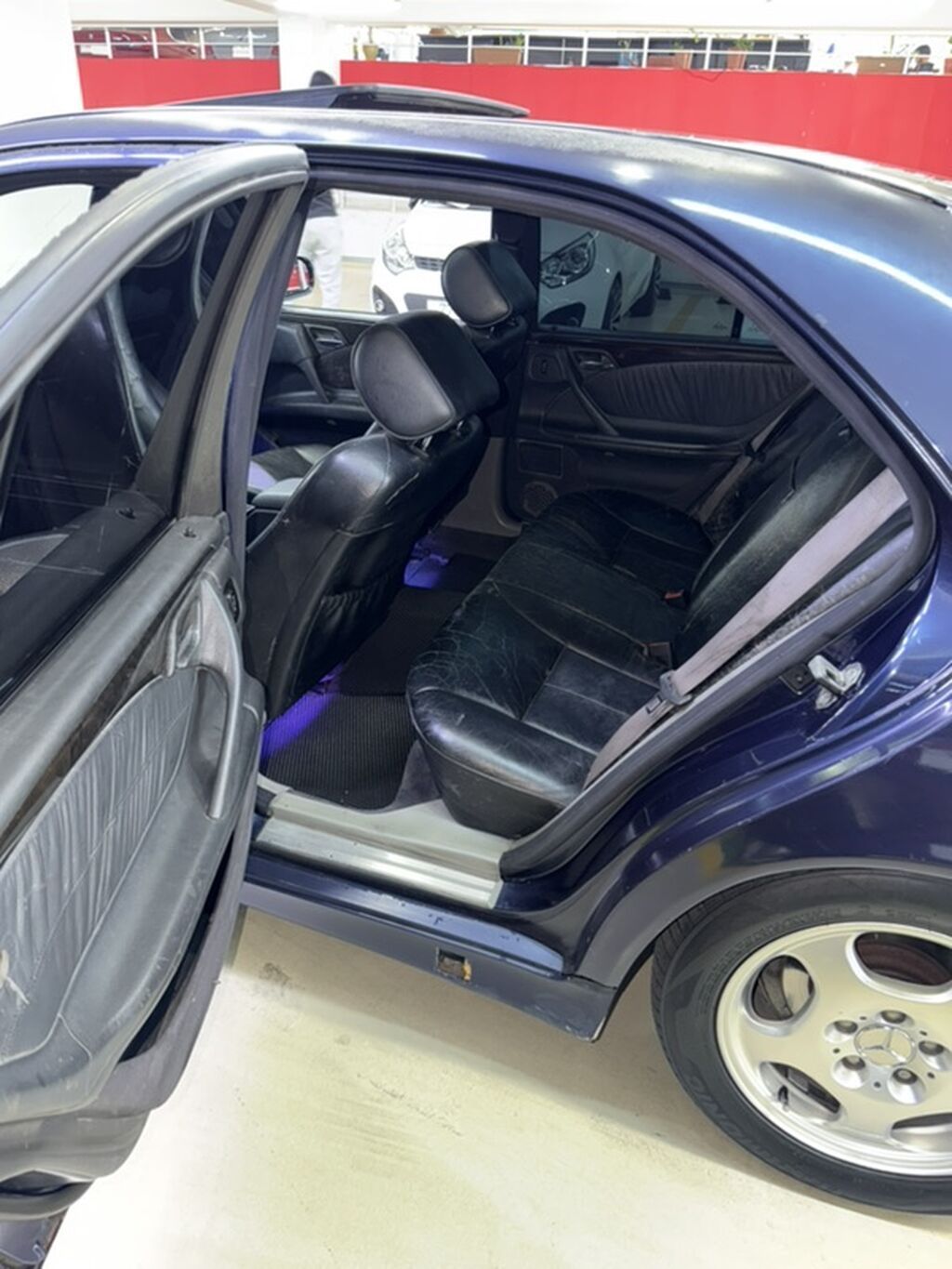 Mercedes-Benz E-Class: 2.2 l 1997 il Sedan 90-XM-469 — Avtomobillər, Bakı (5)