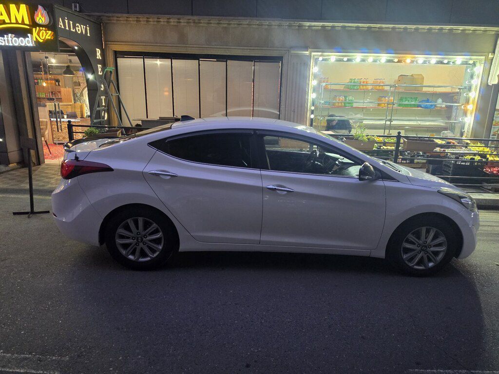 Hyundai Avante, 1.6 L, 2015 il, 252 000 km 77-ET-714 — Avtomobillər, Bakı (7)