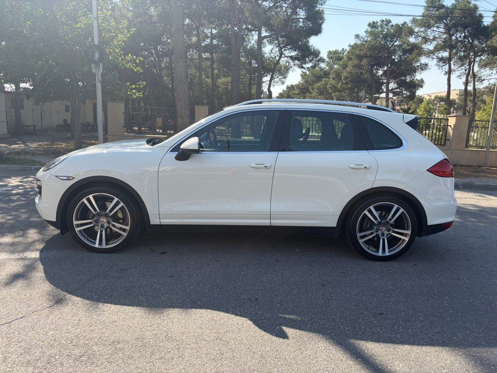 Porsche Cayenne, 3.6 L, 2010 il, 117 000 km — Avtomobillər, Bakı (4)