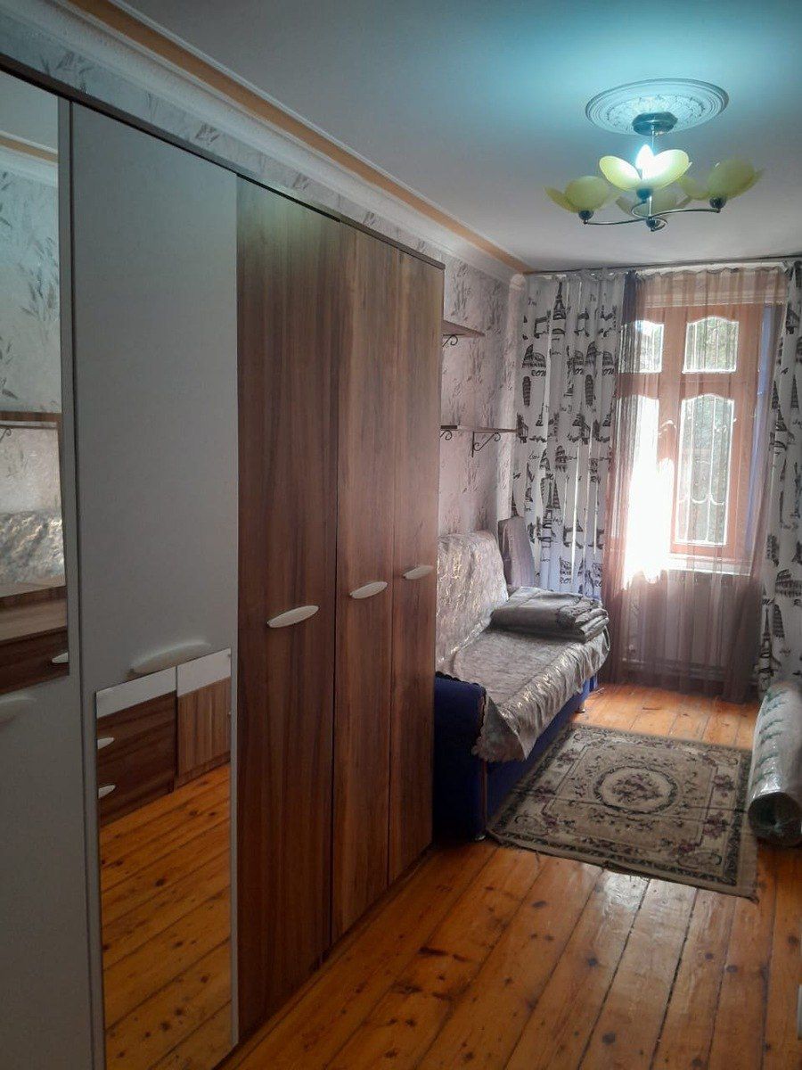 İcarəyə verilir 3 otaqlı köhnə tikili 75 m² — Mənzil, Bakı (8)