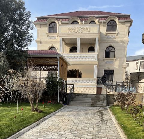 Satılır 8 otaqlı həyət evi/bağ evi 420 m² — 555 000 ₼ · Bakı · Ev, villa Satılır 8 otaqlı həyət evi/bağ evi 420 m² — Bakı