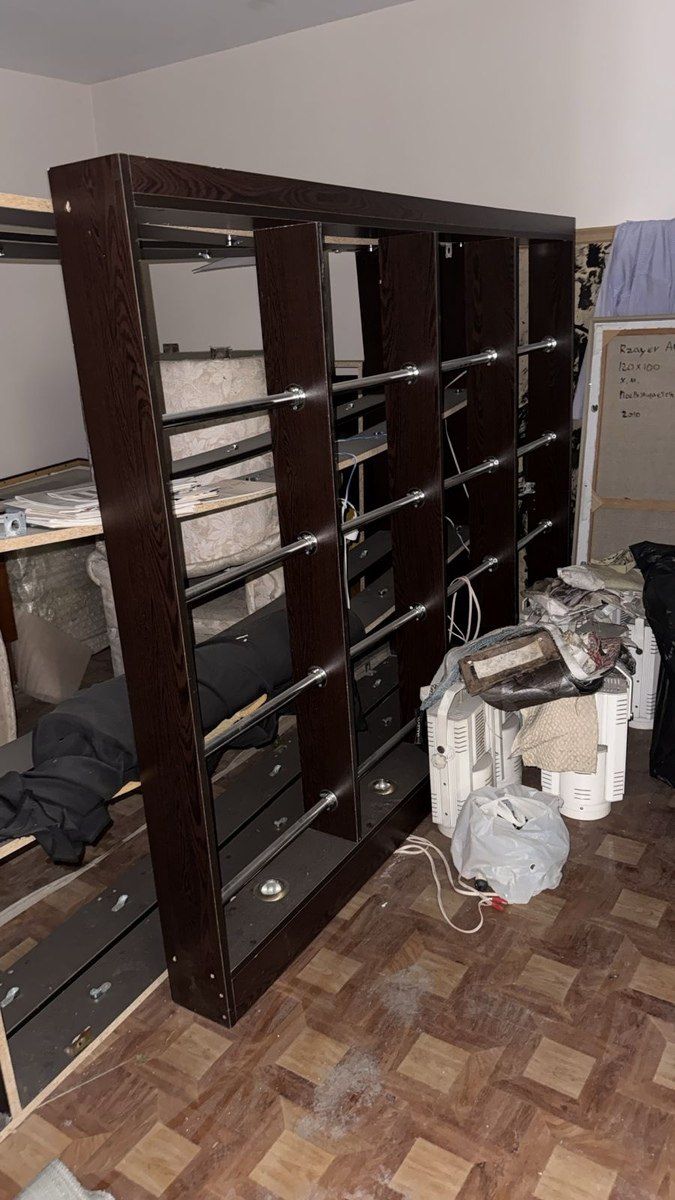 Parça stendi — Biznes və avadanlıq, Bakı