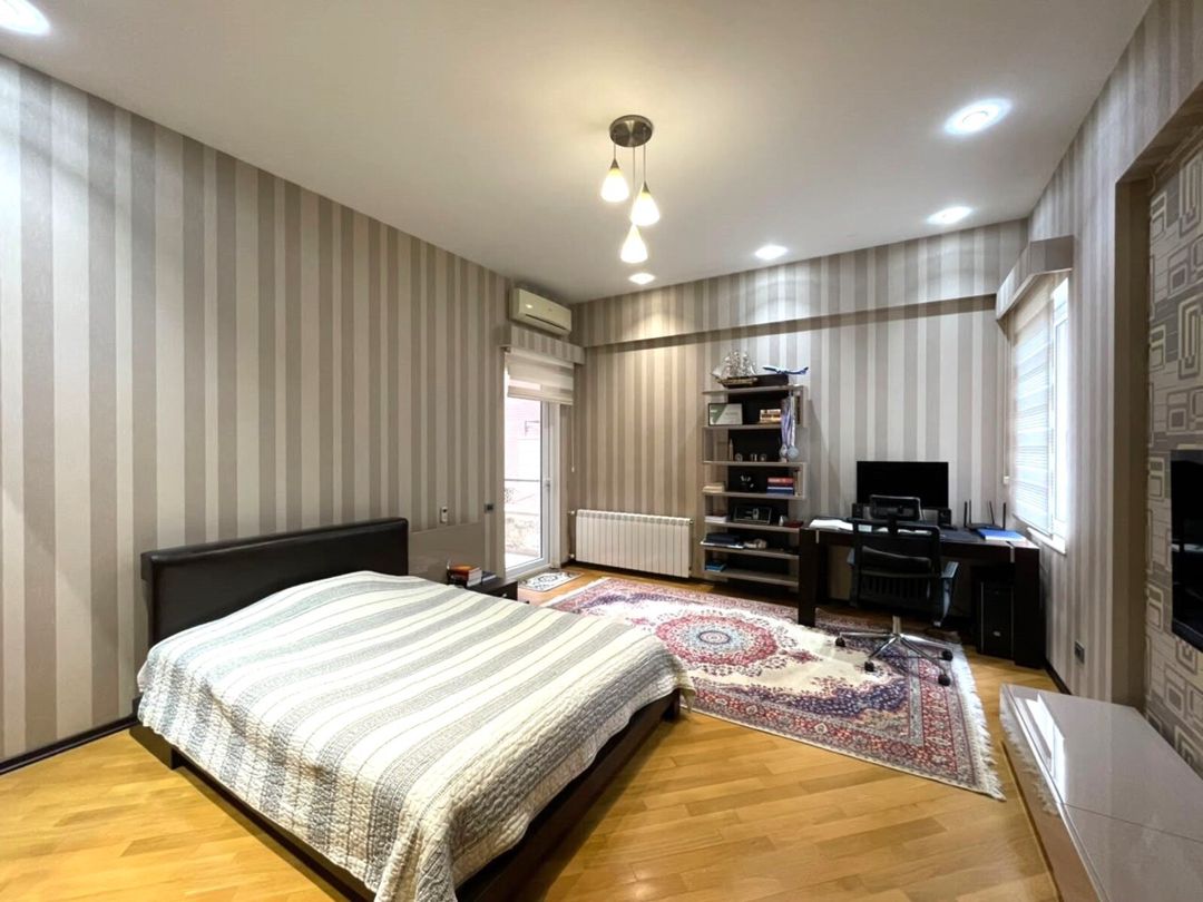 Satılır 4 otaqlı yeni tikili 200 m² — Mənzil, Bakı (11)
