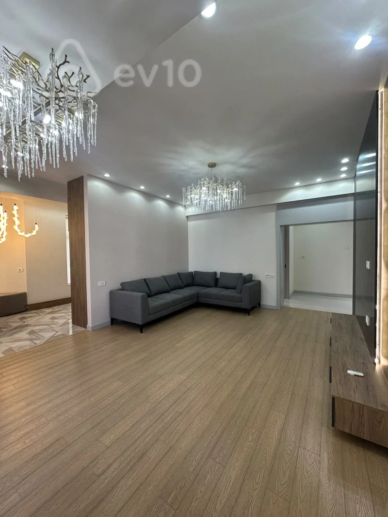 3 otaqlı mənzil, 107 m², Elşad Quliyev küc — Bakı
