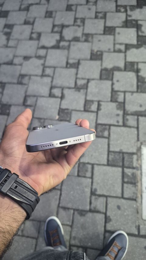 256 GB, Gümüşü, Simsiz şarj — 1 370 ₼ · Bakı · Apple iPhone 256 GB, Gümüşü, Simsiz şarj — Bakı