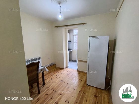 Satılır 1 otaqlı 40 m² köhnə tikili Y.Günəşli — Mənzil (2)