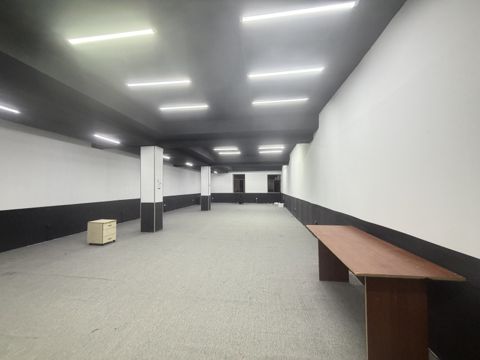 İcarəyə verilir 1 otaqlı ofis 120 m² — 650 ₼ · Bakı · Ofis İcarəyə verilir 1 otaqlı ofis 120 m² — Bakı
