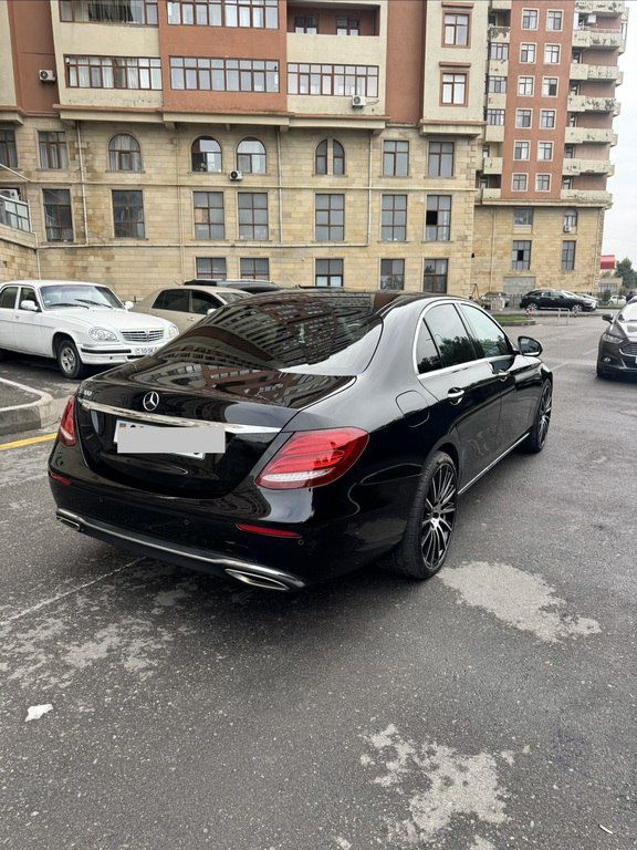 Mercedes E 300, 2.0 L, 2017 il, 208 000 km — Avtomobillər, Bakı (5)